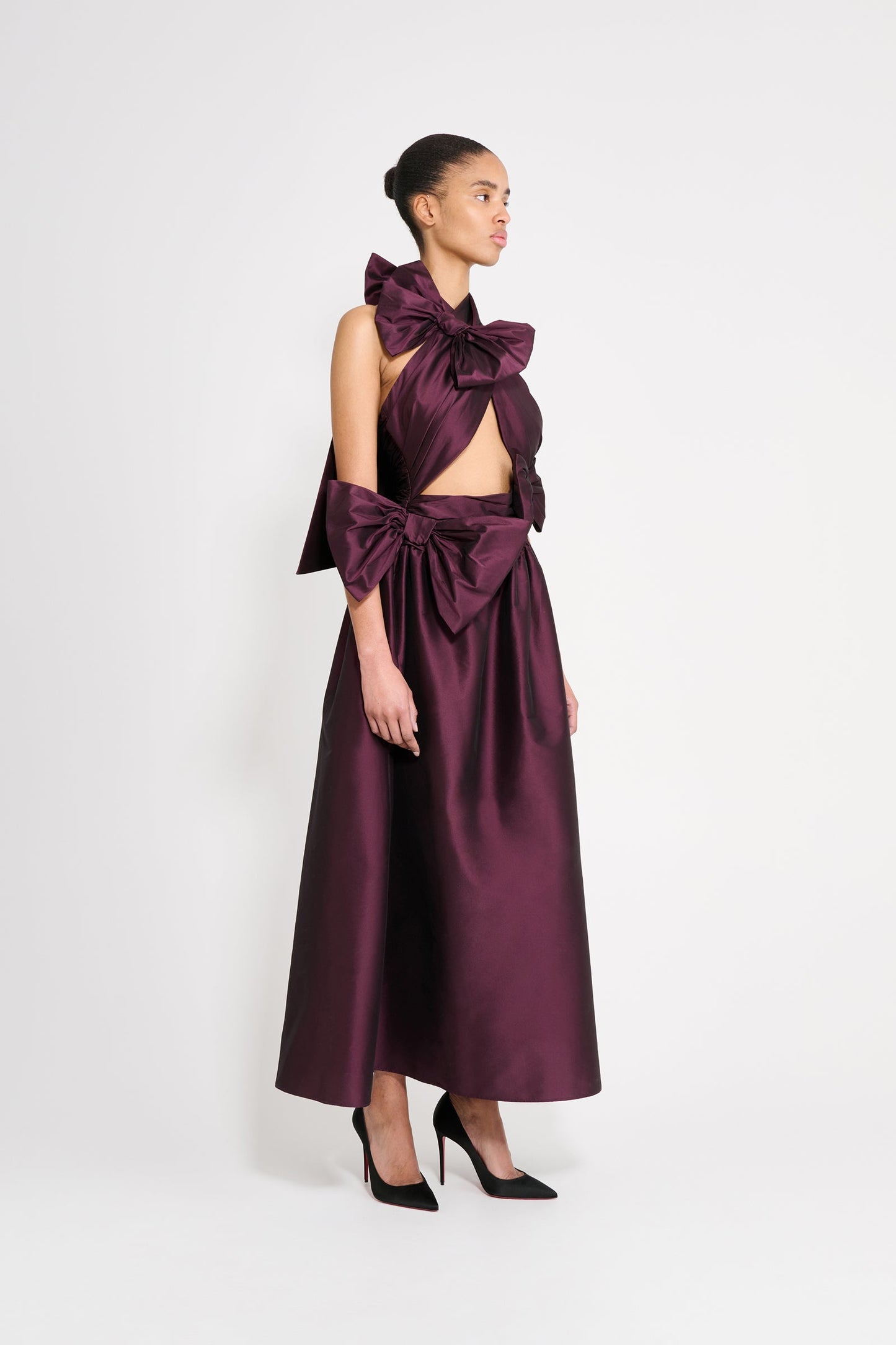 DRAPE BOW TAFFETA GOWN