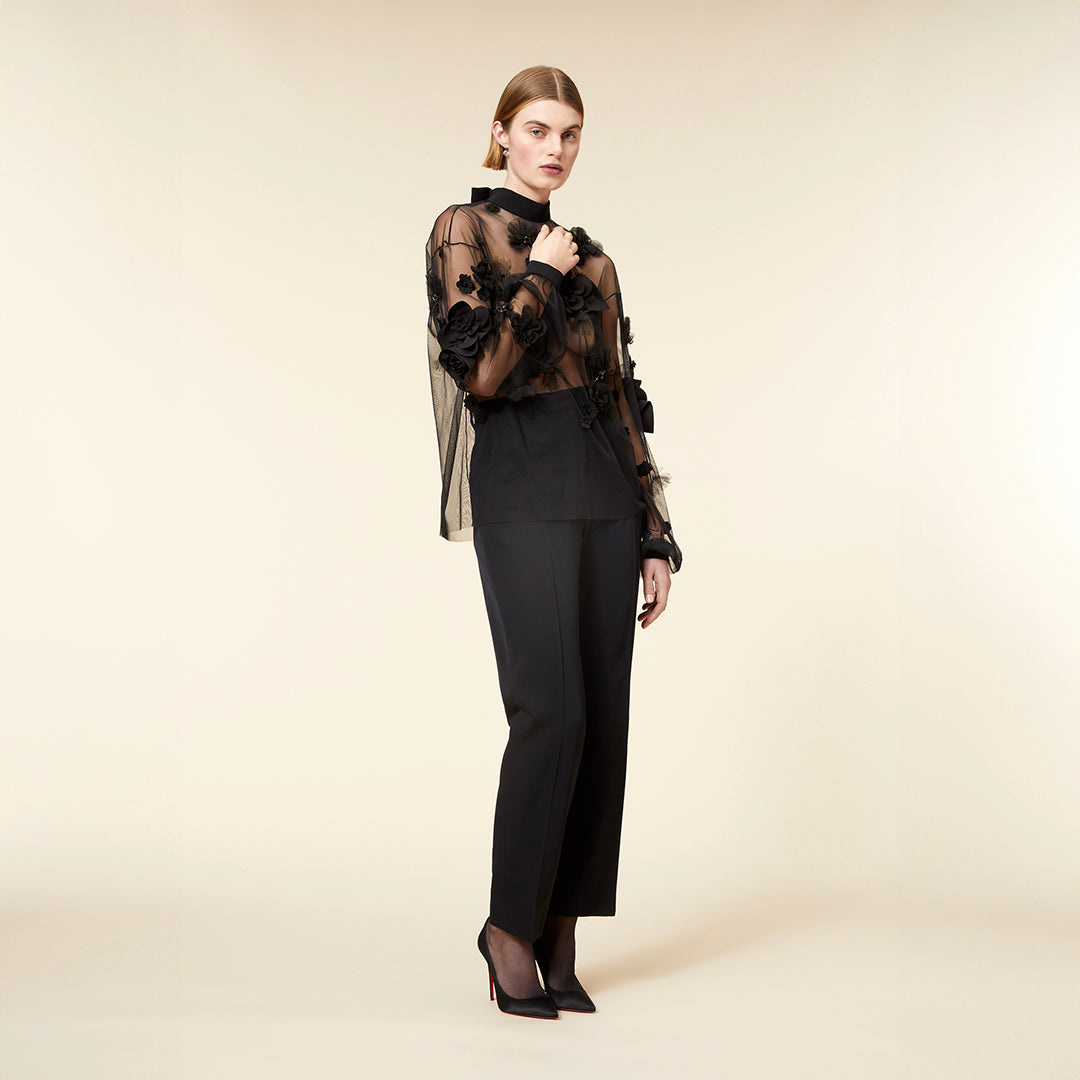 FLORAL EMBROIDERY LONG SLEEVE TOP