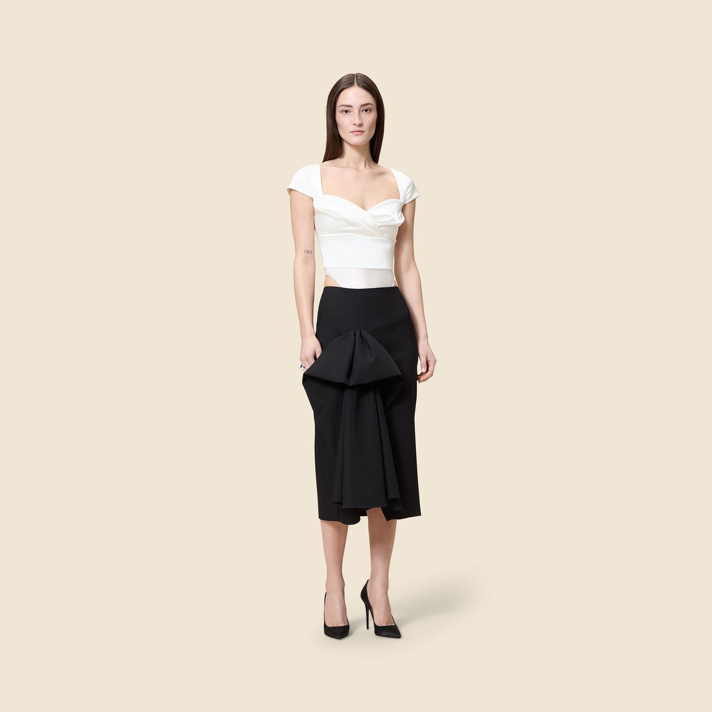 PLEATED SATIN BODY